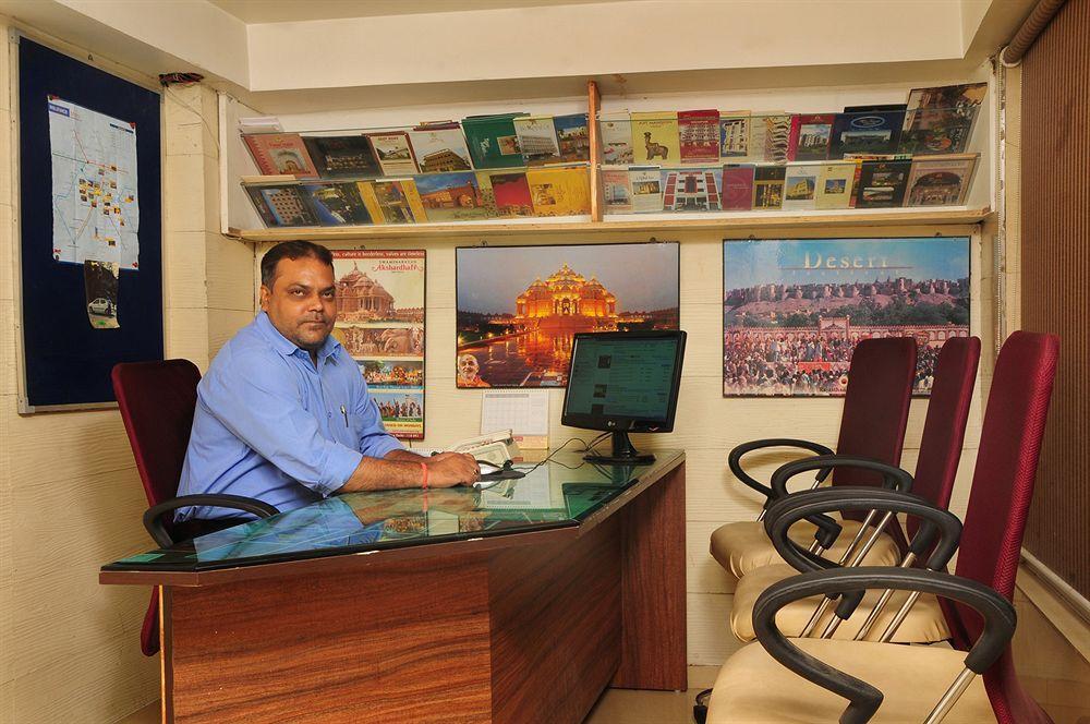 Hotel Palm Do'R - 02 Mins From New Delhi Railway Station Exterior foto
